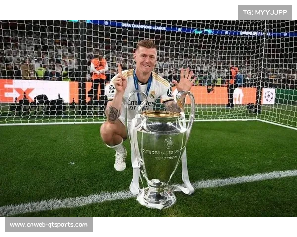 枪手旧将欧冠三场斩获四球 今夏曾接近离队命运多舛 枪手旧将欧冠三场斩获四球 今夏曾接近离队命运多舛