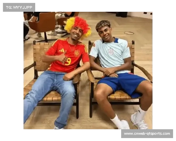 亚马尔父亲与23岁女友订婚消息曝光 年龄差与家庭关系引热议 亚马尔父亲与23岁女友订婚消息曝光 年龄差与家庭关系引热议