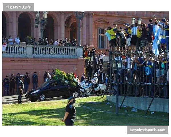 深度报道：热那亚足球历史博物馆获赠马拉多纳时期珍贵文物